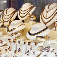 Factors to consider when buying a gold chain